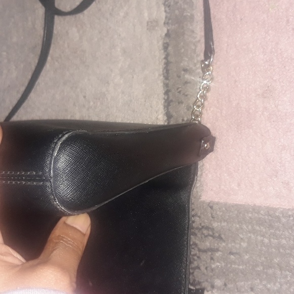 Kate Spade Vintage Chain Crossbody Black w Pink interior - Picture 10 of 14